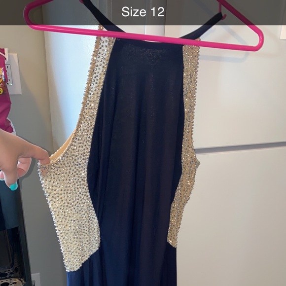 Prom dress - Picture 3 of 3